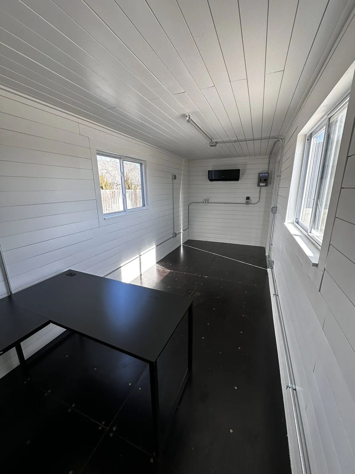 20ft 20’ Slate Gray Shiplap 120V Shipping Container Office Mini Split