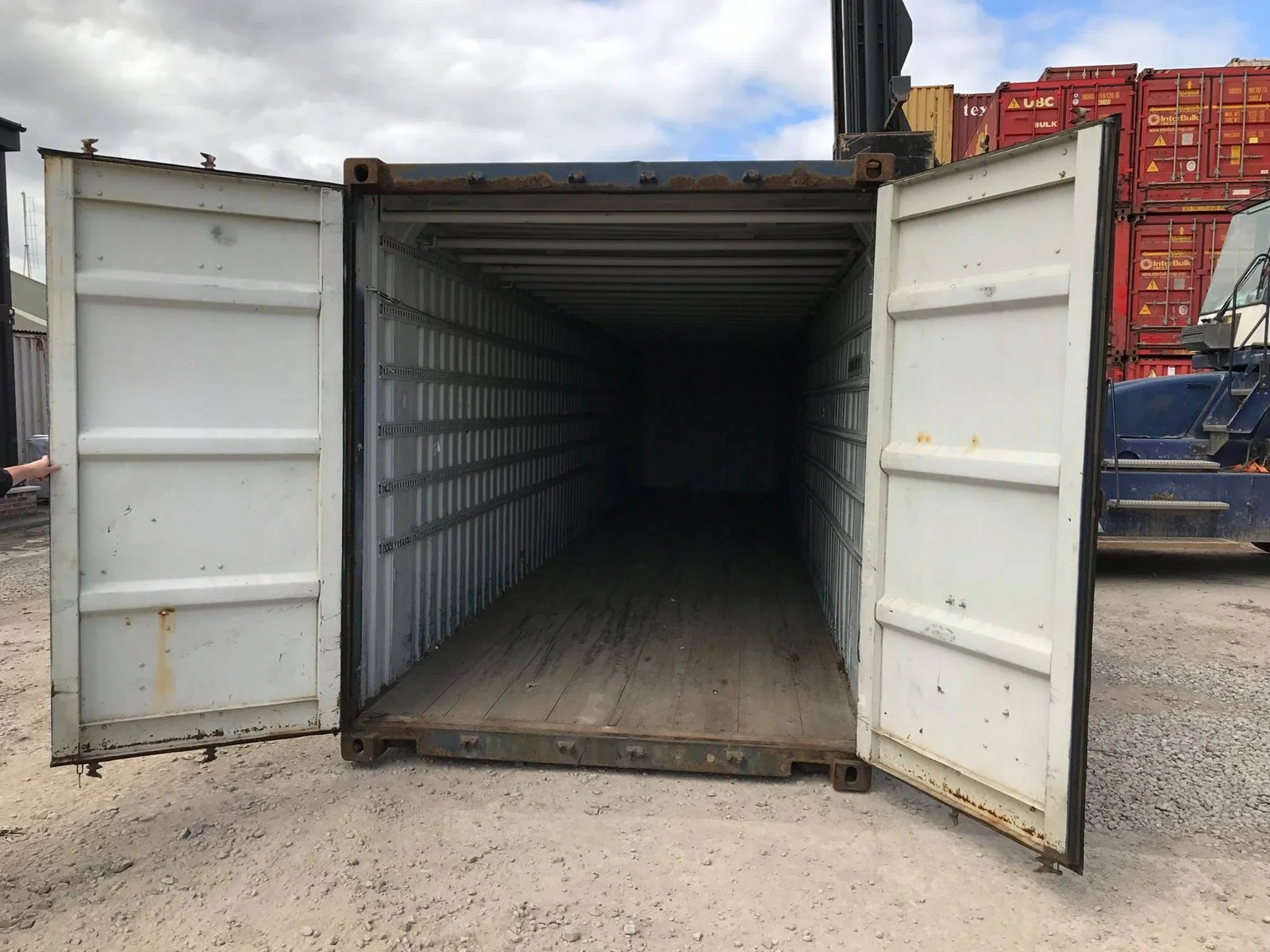 45ft Shipping Containers – Heavy-Duty, Affordable