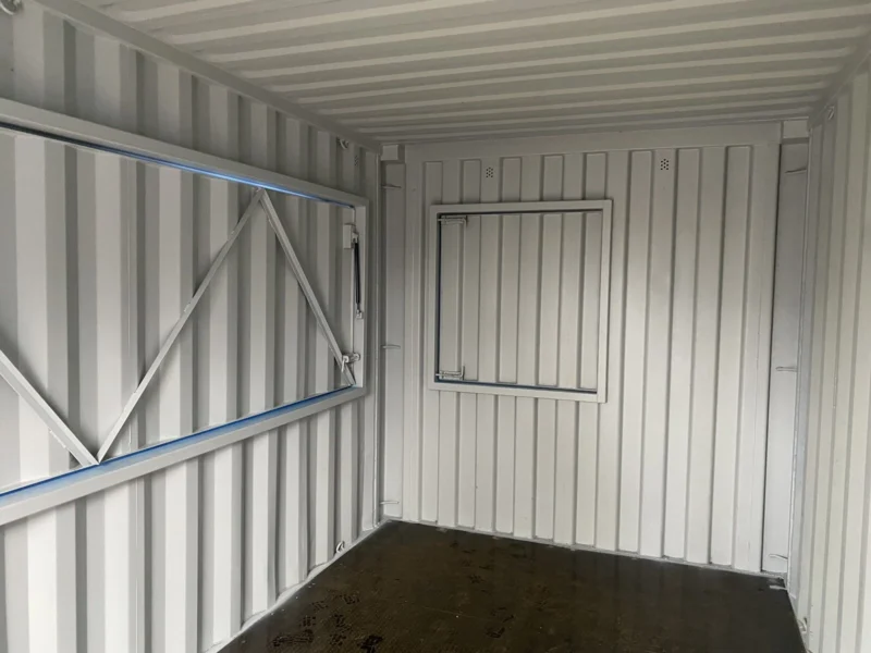 15ft Shipping ContainerBar/Kiosk/Stall/Pod