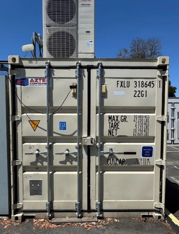 Refrigerated 20′ Conex Shipping Container
