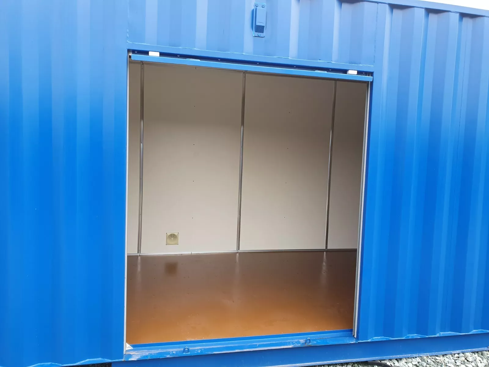 40ft Containers as Self Storage Rooms – Insulated – Ply Lined – Premium