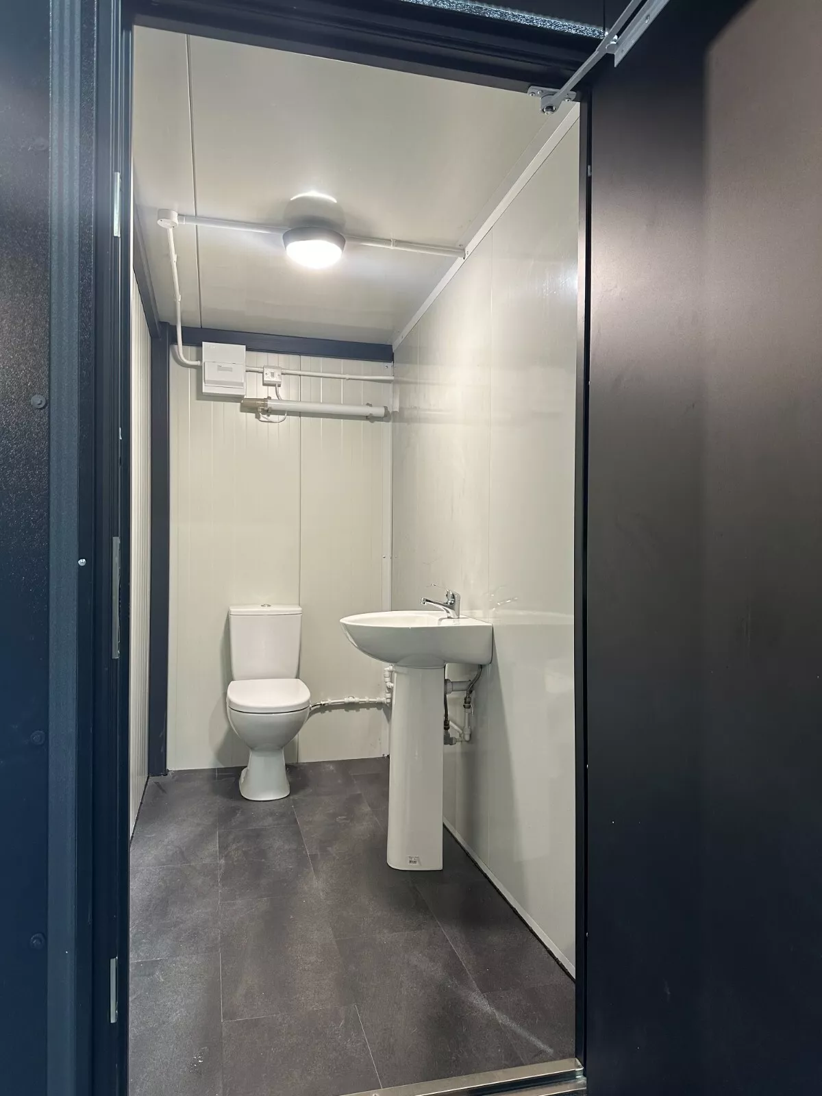 Triple Toilet Unit (Can be customized)
