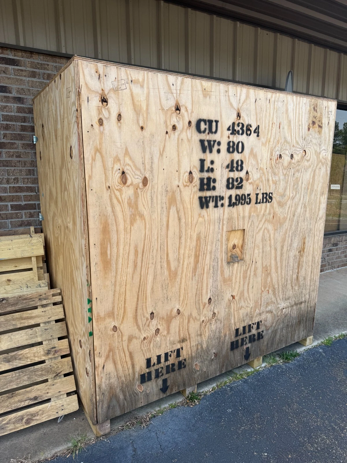 Heavy Duty Wood Shipping Crate – 80″ x 48″ x 82″