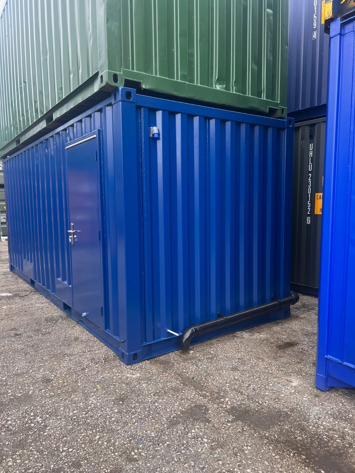 20ft x 8ft Shipping Container Toilet Block – Reading
