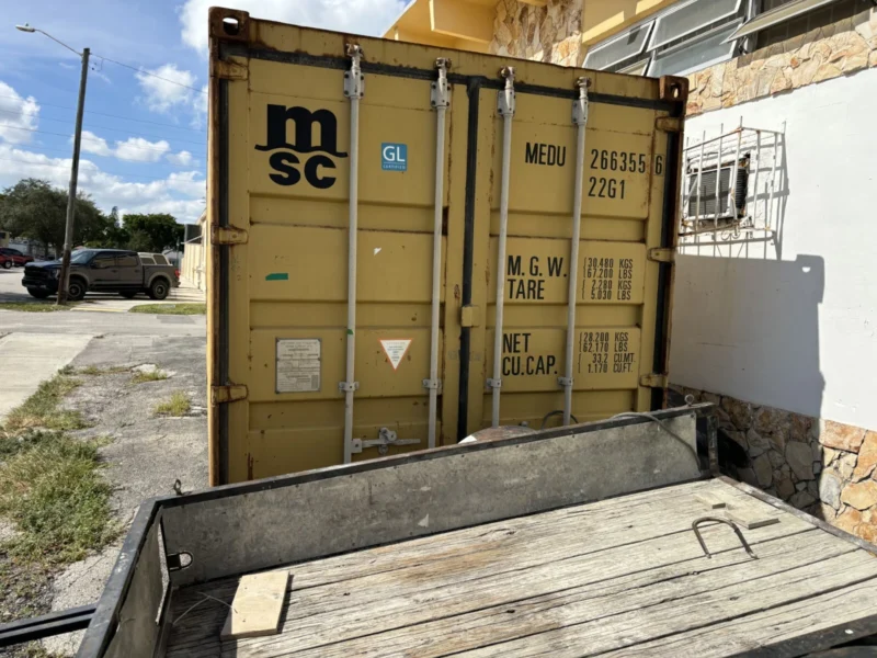 20ft Conex Shipping / Storage Container – Yellow/Gold – Priced to Sell!