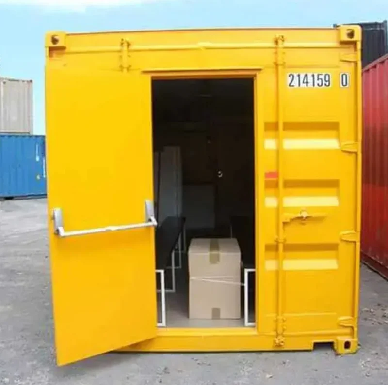 Lunchroom Containers